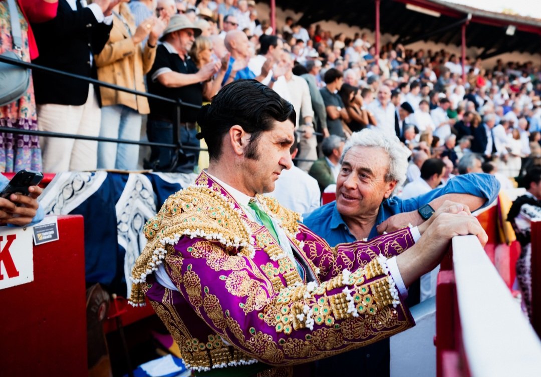 Azpeitiko Zezen Plaza tweet media