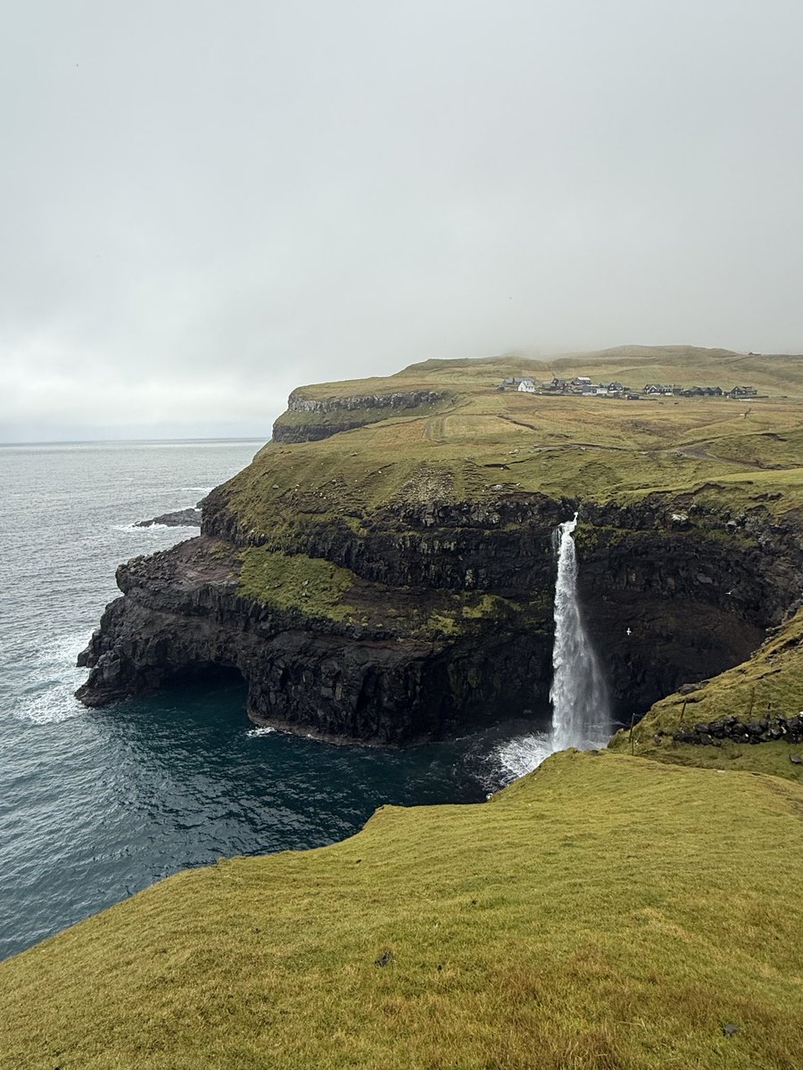 HMSSomerset's tweet photo. Thank you to the Faroe Islands for the warm welcome to your beautiful country.
We sail with many wonderful memories and hope to return soon!
#FaroeIslands #HMSSOMERSET #F82 https://t.co/RhxnrASk6b