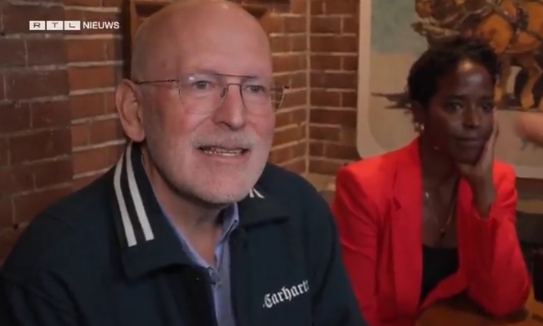 Je ziet Frans Timmermans gewoon denken: “Hoe worden mensen zo?” Hij snapt het gewoon echt niet. Helemaal vol ongeloof. 

Wat bezielt iemand om zich zo te gedragen?