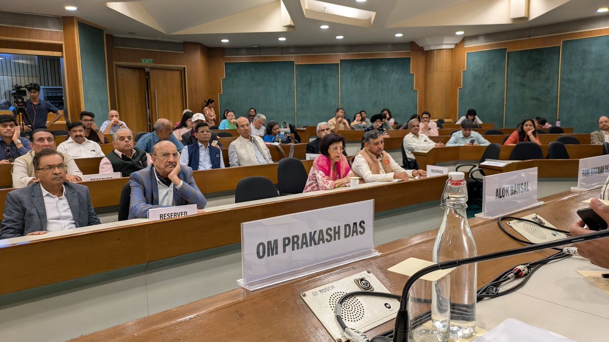 bhatia_rk's tweet image. Stimulating discussion today on Myanmar elections and the Indian Perpsective.
The panel was a blend of experience and youthful scholarship.
It was houseful!
Thank you, India Foundation and India Habitat Center, for this excellent and timely initiative.