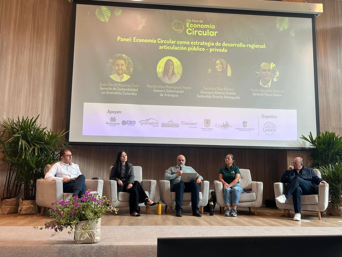 V Foro Regional de Economía Circular liderado por @Cornare, un espacio clave para pensar cómo la articulación de la cuádruple hélice acelera la transición hacia territorios sostenibles.

Hablamos sobre innovación, simbiosis industrial, financiamiento y gobernanza.
<a href="/360Sostenible/">sostenible360</a>