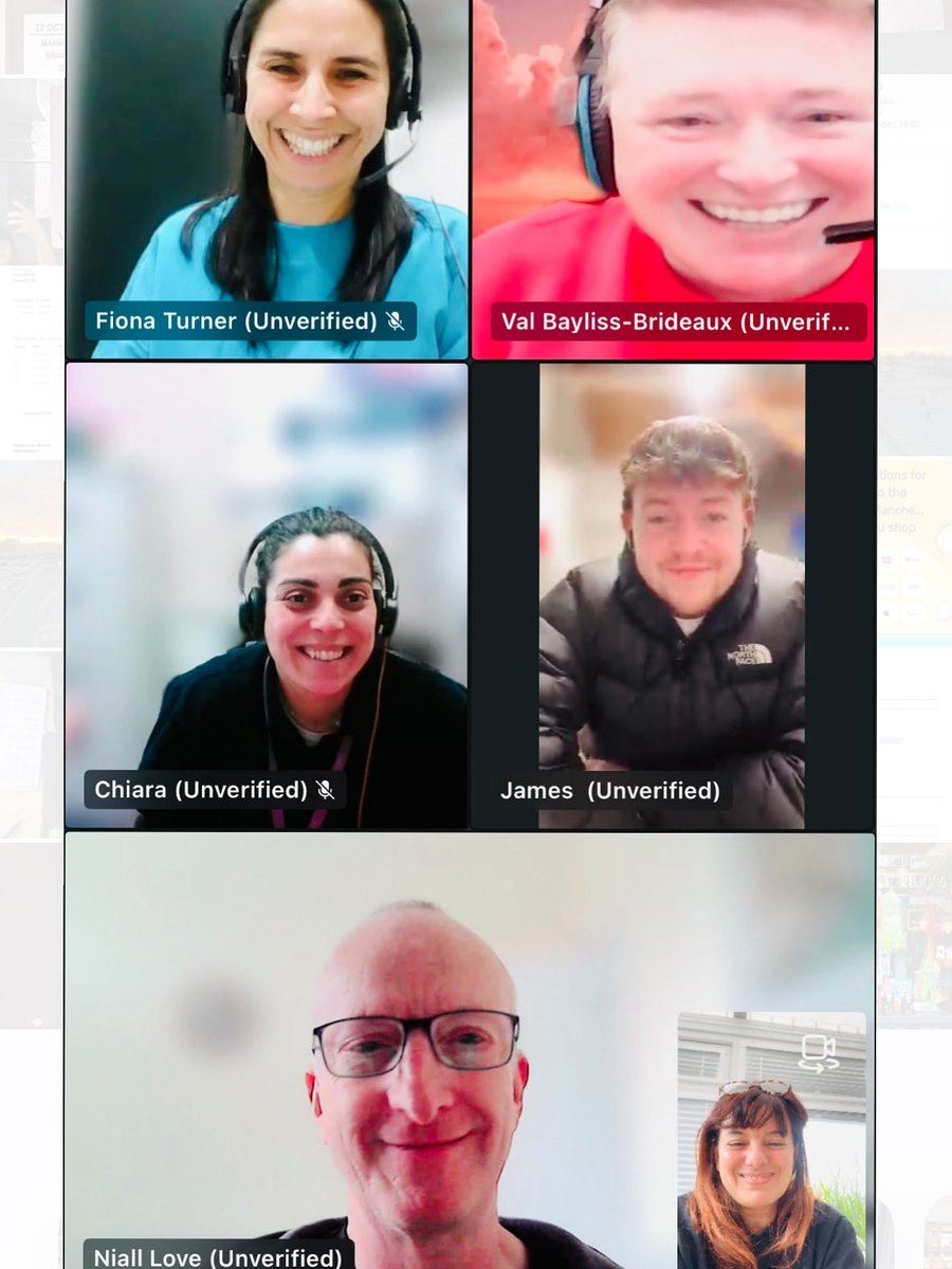RealChangeMANC's tweet photo. Great @realchangemcr action group meeting this afternoon with representatives from #ManchesterHomelessnessPartnership @ManCityCouncil @ReachOut_Com @spin
&amp; @SancSL 
If you would like to know more about joining #RealChangeMCR action group please email:
val@macc.org.uk https://t.co/qrs2UrlGM0