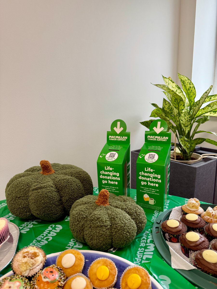 Jacksons_1876's tweet image. Macmillan Harvest Coffee Morning…💚

Today we brewed up support for @macmillancancer with a sweet spread of homemade treats! Huge thanks to our amazing team for baking, donating and raising awareness.🍰☕ 

#MacmillanCoffeeMorning #TeamEffort