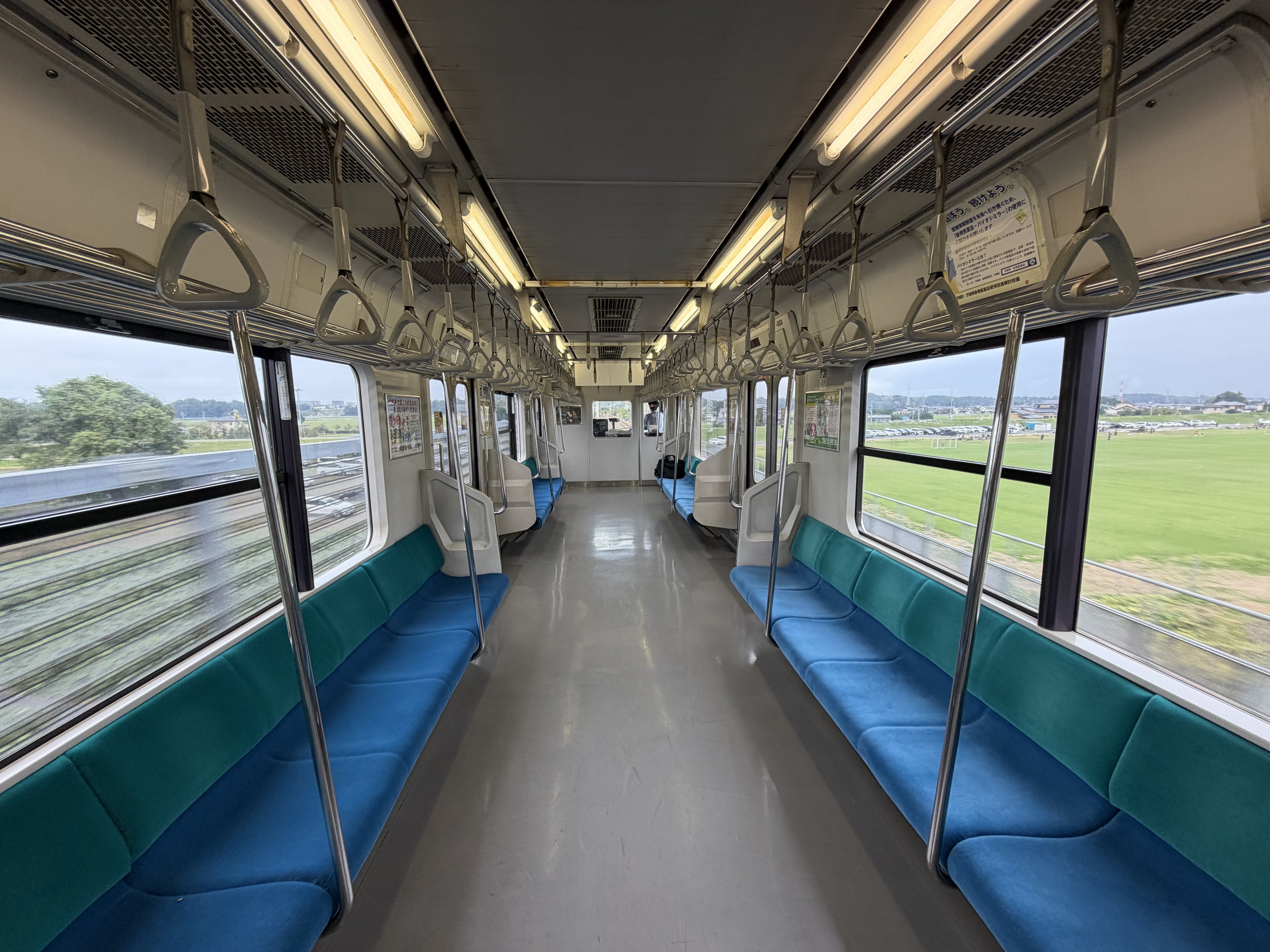 小海線エンドレスTAPE 列車営業案内音 　行先表示板＆走行前面ビデオプレゼント 快適な走行】E233系3000番台 東海道線 走行音 横浜→川崎 - YouTube