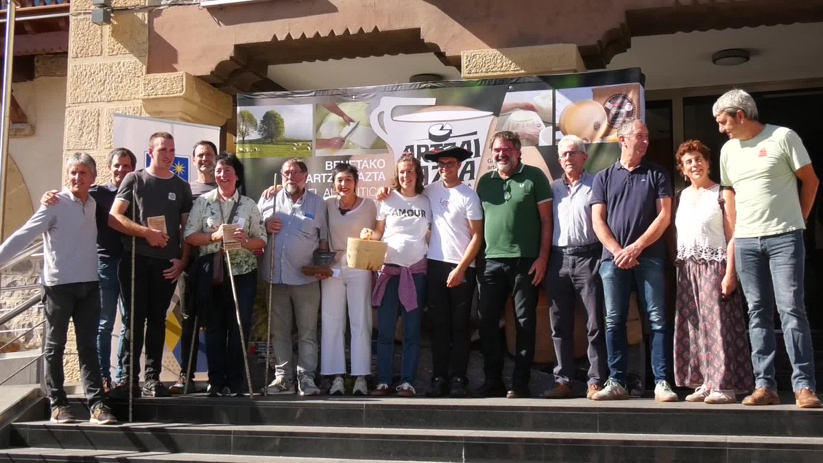 Kortaria Gaztandegiko “Infernuko Gasna” da Euskal Herriko Artzai Gazta onena.
Lehen sektorea izan da protagonista Idiazabalgo Baserritarren Egunean.

👉labur.eus/vutta0ad

#gizartea #idiazabal