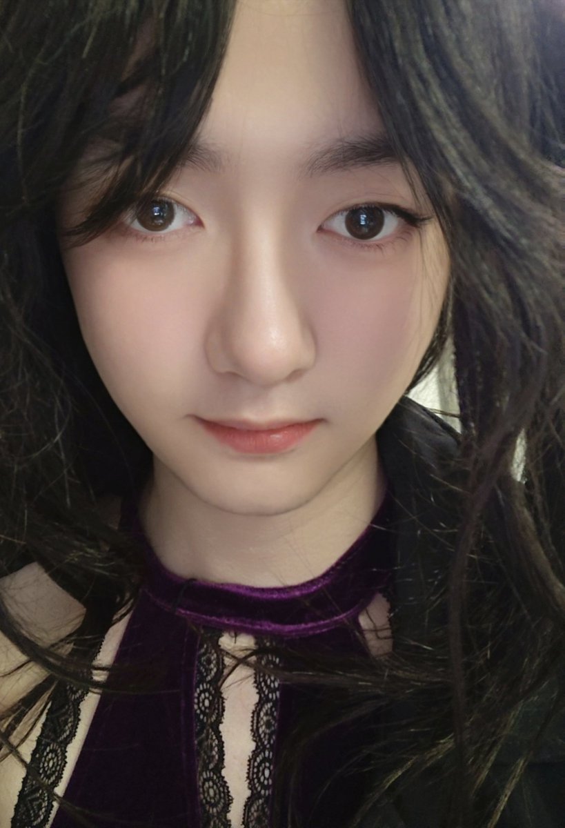 yyyyyoppo's tweet photo. 超强美颜哈哈哈哈#伪娘 #女装CD #男娘母狗 #人妖 https://t.co/Zys0mYTkMz