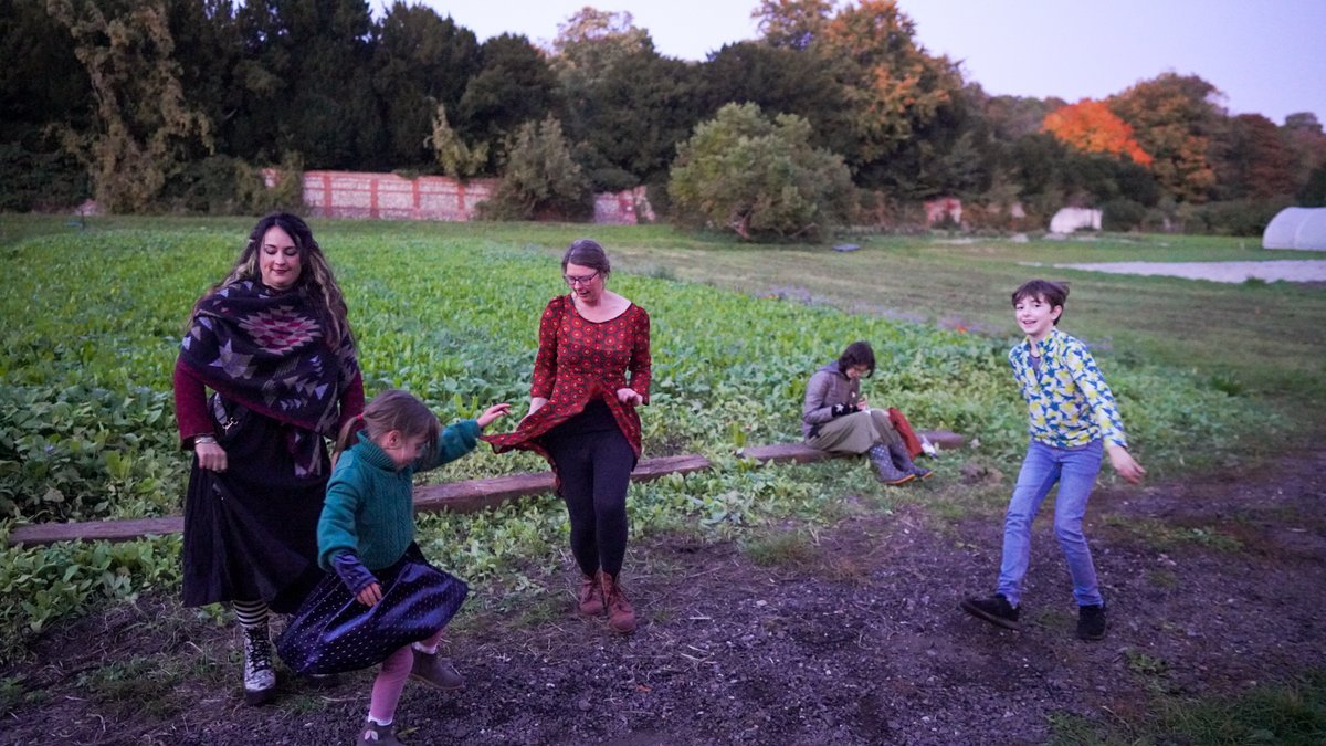 🌿 Celebrating 50 years of organic farming at Hardwick Estate! 💚

Honoured to share this land with so many working for land justice, agroecology &amp; regenerative farming. Here’s to the next 50! 🌾✨

📸: @sadhamayoga

#OrganicFarming #LandJustice #RegenerativeAgriculture