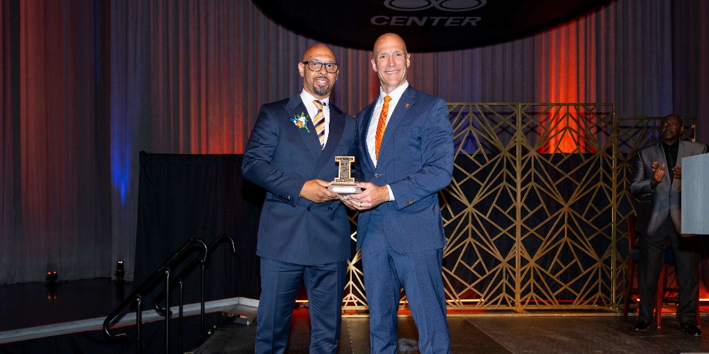 Illinois Men's Basketball tweet media