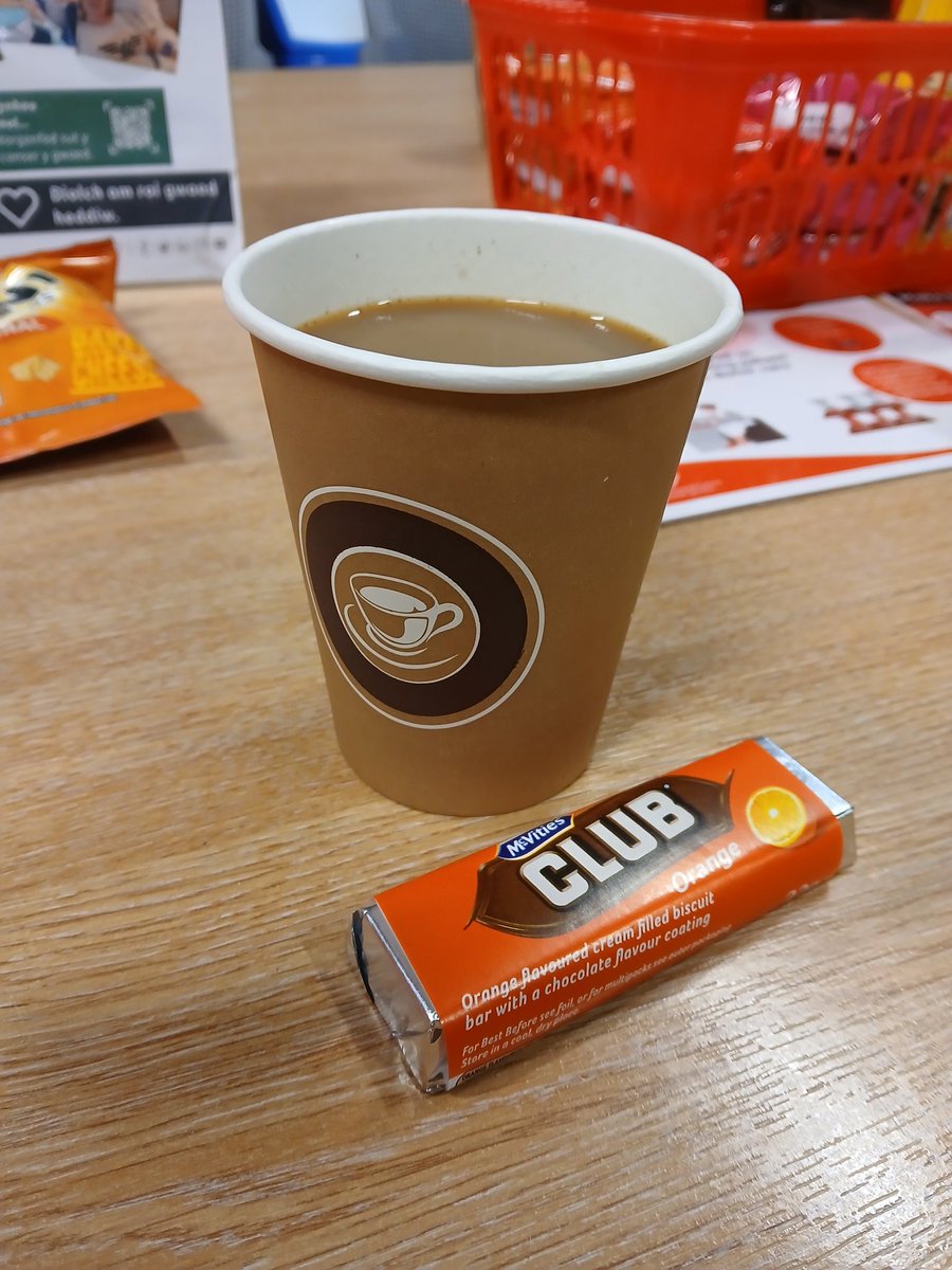 MWalshie's tweet photo. Number 40 today! #domybit #orangeclubtoday π @WelshBlood https://t.co/UoTX8rEjRa