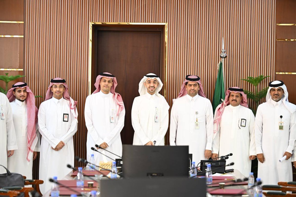 بحضور وفد من
<a href="/saudimomrah/">وزارة البلديات والإسكان</a> 
أقامت أمانة منطقة نجران ورشة عمل بعنوان " تعزيز الرقابة والشفافية والإفصاح "بمشاركة المختصين في الأمانة والبلديات التابعة.

#أمانة_منطقة_نجران 
<a href="/saudimomrah/">وزارة البلديات والإسكان</a>