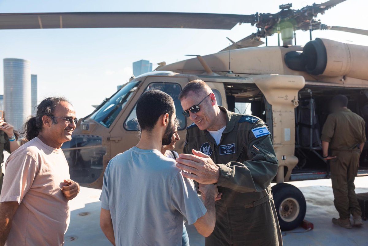 manniefabian's tweet image. Israeli Air Force chief Maj. Gen. Tomer Bar flew the helicopter that transported released hostage soldier Nimrod Cohen and his family from the IDF&apos;s Re&apos;im base to Sheba Hospital in central Israel earlier today, the military says.

Cohen was the only survivor of four soldiers who…