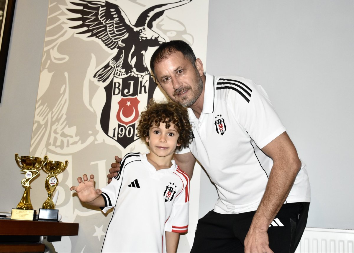BjkAkademi's tweet photo. Yusuf Emre Yığcı Futbol Akademimize Dahil Oldu

🔗 https://t.co/D2pcivvMnz https://t.co/If2Sh82e3z