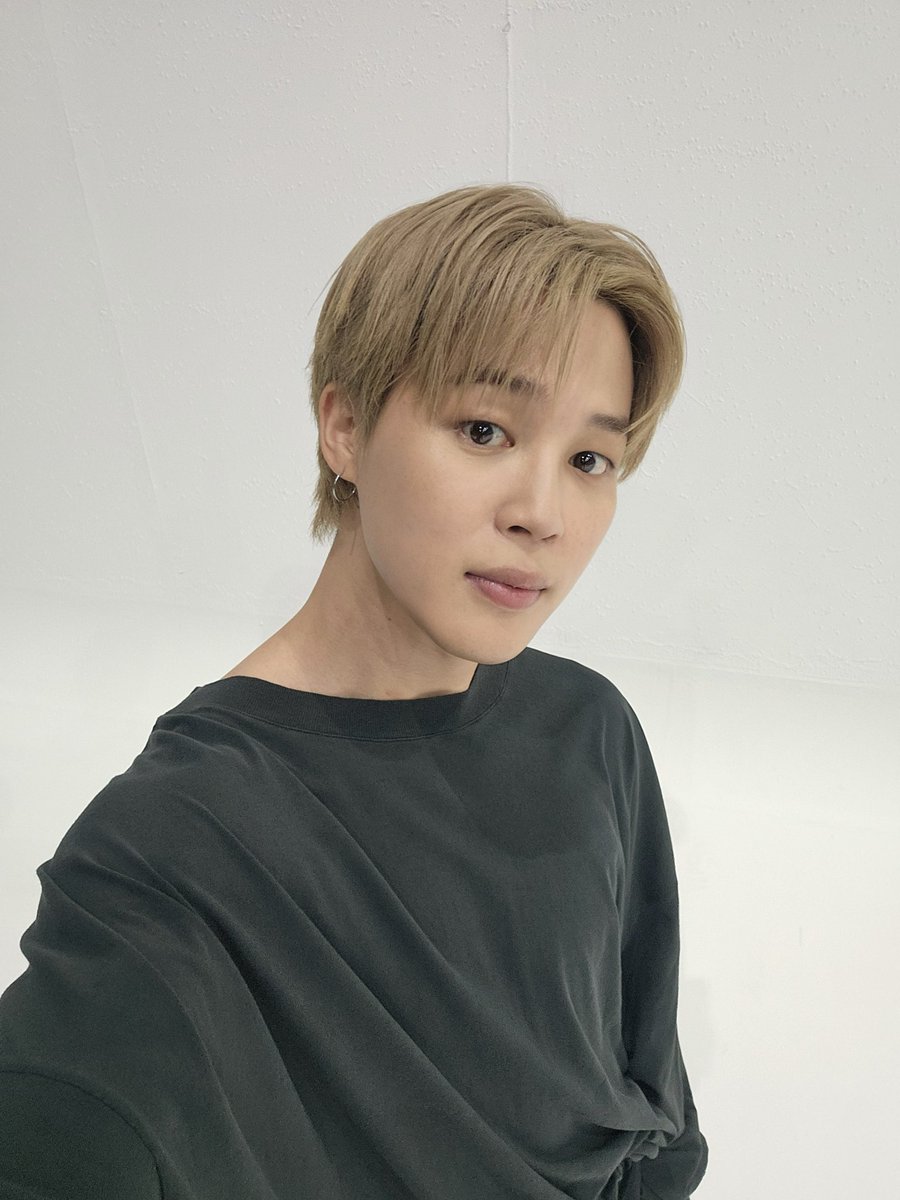 cippichimchim13's tweet photo. ジミンちゃん🐥🎂𝐇𝐚𝐩𝐩𝐲𝐁𝐢𝐫𝐭𝐡𝐝𝐚𝐲🎂🐥
たくさんの幸せが降り注ぎますように✨🍀

 #HappyJiminDay 
 #지민아_태어나줘서_고마워 https://t.co/YPo6zbO2As