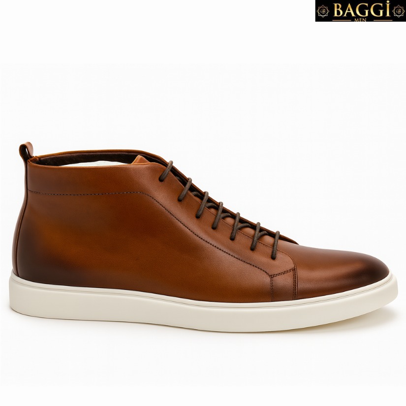 Baggimenarena's tweet image. Step into style and strength — our latest boot collection at Baggi Men Arena Mall Nsambya  is built for bold moves and confident strides . wa.me/256761961802.
 price : 300,000/=
size : 39-45
#BootStyle 
#StepUpInStyle
#baggimen
#arenamallnsambya