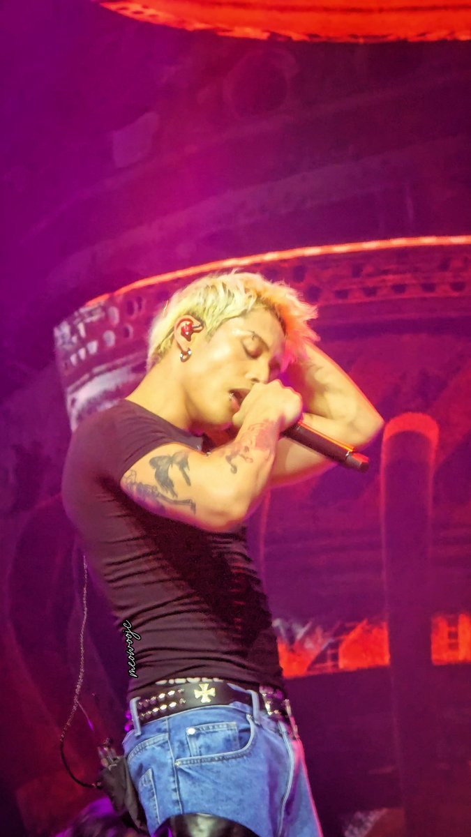 ✨KEN ✨

Oozing with so much charisma that evening! 🫠

SIMULA AT WAKAS-Dubai
📍Coca Cola Arena
October 11, 2025

<a href="/felipsuperior/">FELIP</a>
#SB19_Ken