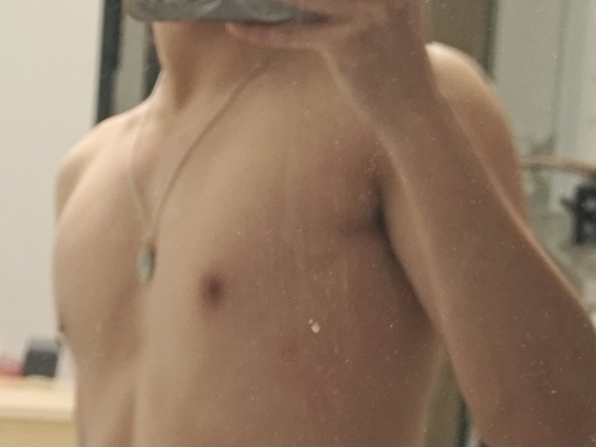 黑羽短腿只因 tweet media