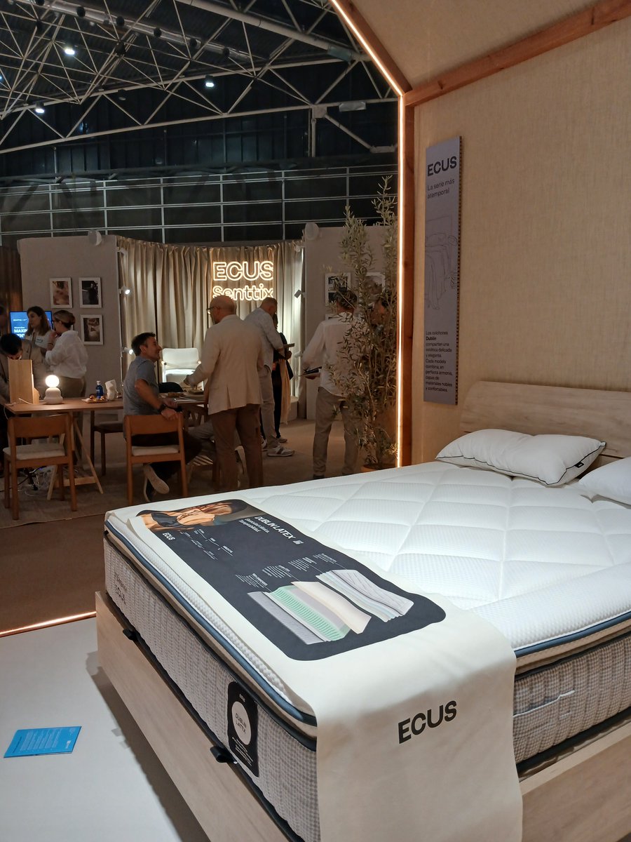 CDICV's tweet image. NUEVO PROYECTO DE SALVADOR SORIANO ESTUDIO

Salvador Soriano (C. 0225) presenta su proyecto de stand para ECUS Senttix en Feria Hábitat Valencia 2025: un diseño que rinde homenaje al espíritu mediterráneo.

+info: cdicv.com/nuevo-proyecto…

#CDICV #proyectos #design #interiordesign