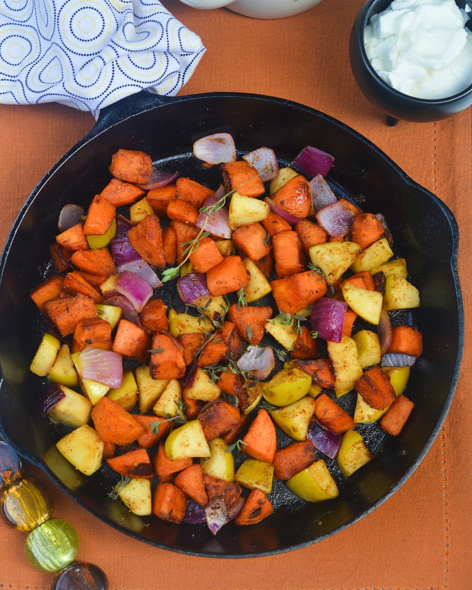 Inspired by the way I make sweet potato chaat, this Breakfast hash is packed with warm spices.
simpleglutenfreekitchen.com/2025/10/apple-…