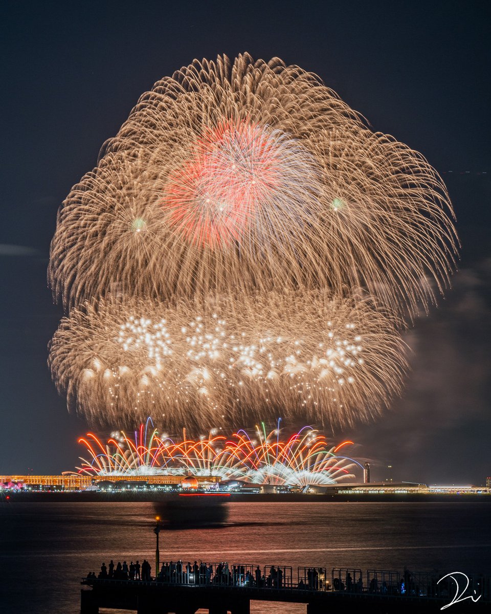 大阪万博、最後の花火。
綺麗だったなぁ。