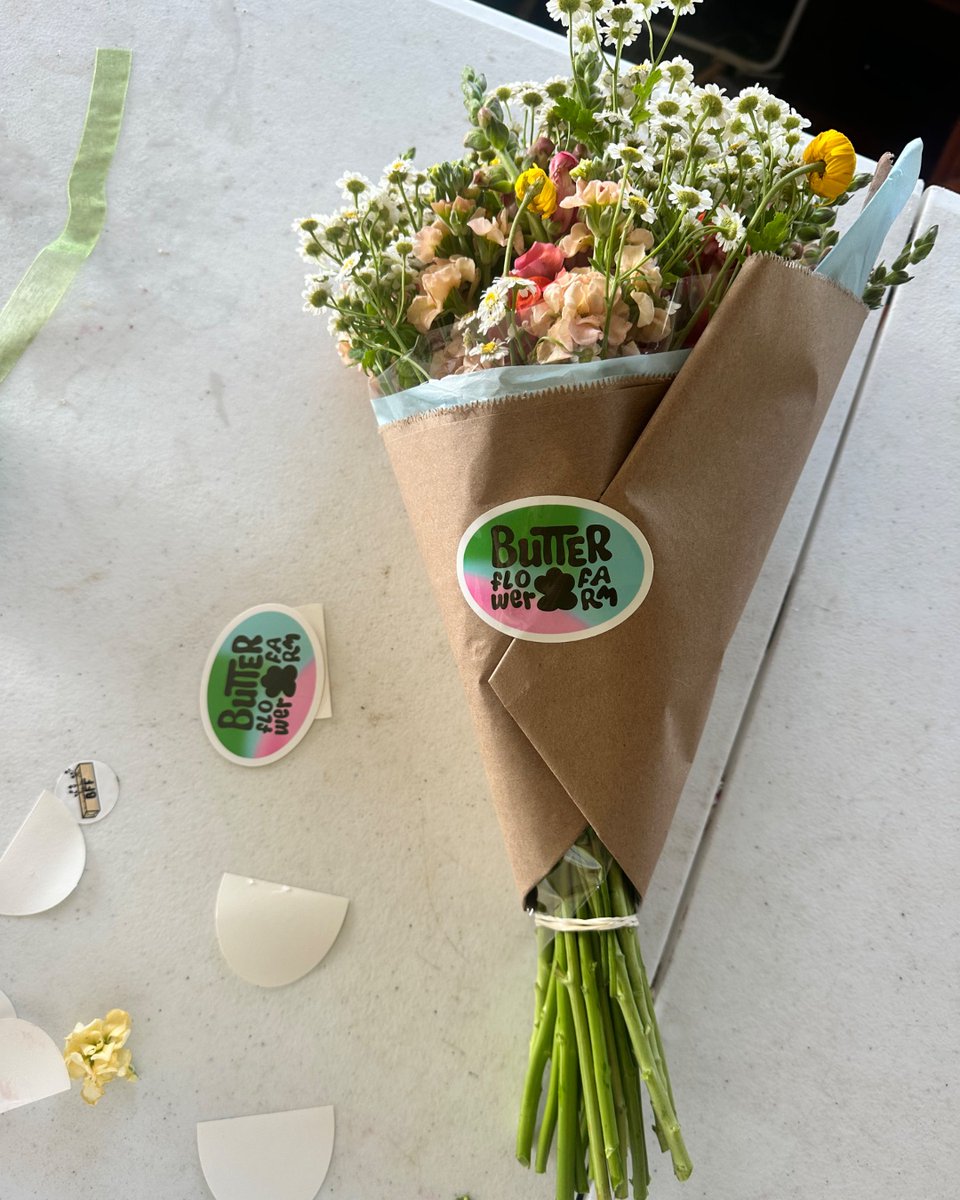 When asked why Butter Flower Farm continues working with MakeStickers, they replied: 

“The speed and affordability cannot be matched!” 🌻 ✨ -@butterflowerfarm

⬇️ Get 10% off and order today! ⬇️

👉 Visit: mkstk.co/csbutterflower… 👈