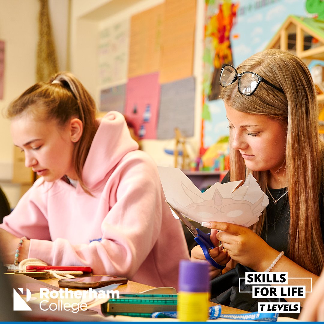RotherhamColl's tweet image. At Rotherham College we deliver T Levels in the following areas:

🏢 Business &amp;amp; Administration
🏗️ Construction
💻 Digital
👶 Education &amp;amp; Childcare
⚙️ Engineering &amp;amp; Manufacturing
💉 Health

👉 Find out more: rotherham.ac.uk/why-study-a-t-…

#TLevelsWeek #Rotherham