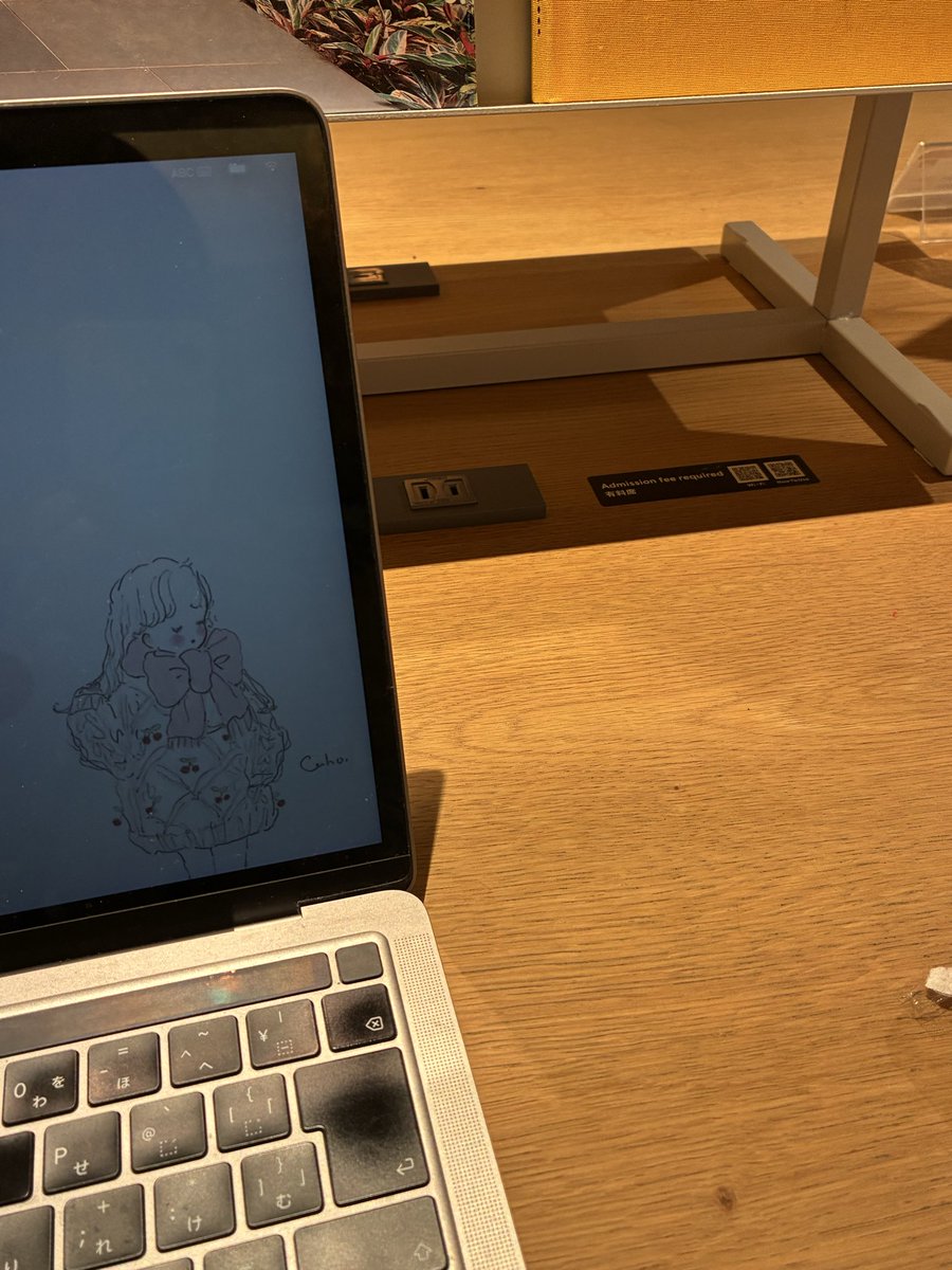 reika_design's tweet photo. フリーランス友達とコワーキングスペースで鬼集中！
開店凸して夜まで作業💻

直近ご依頼いただいていた資料やセミナーに使用する資料70ページ作成完了しました✨

やっぱり、資料作るのって楽しいなと改めて感じました！これからも見やすい資料を作って、見てくださる方の理解度をアップしたい！🌸 https://t.co/6V6ZjWeKa9