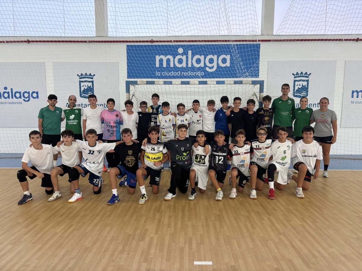 🟢⚪️ Nuestros jugadores Julio Lamolda, Alonso Fernández, Rafa Cruz y Hugo Moreno disfrutaron este sábado de la concentración de la Selección Andaluza Infantil Promesas en Málaga

🔝 Estuvieron acompañados por Nicolás García y Ramón Soriano como entrenadores
¡Cracks! #ADNagustino