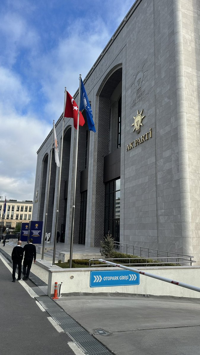 AK Parti Genel Merkez Ekonomi İşleri Başkanlığımızın düzenlediği istişare toplantısı için Genel Merkezimizdeyiz. 

<a href="/AKPartiSakarya/">AK Parti Sakarya</a> 
#İnandığınYoldaYürü