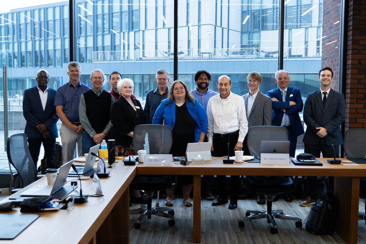 Grateful to join the Innovation &amp; Entrepreneurship Roundtable at <a href="/KetteringU/">Kettering University</a>, part of the <a href="/NSF/">U.S. National Science Foundation</a> EPIIC program — bringing together faculty &amp; deans from Kettering, Univ. of Northern Colorado, Univ. of the Incarnate Word &amp; Western Carolina Univ. to advance campus innovation
<a href="/UMFlint/">University of Michigan-Flint</a>