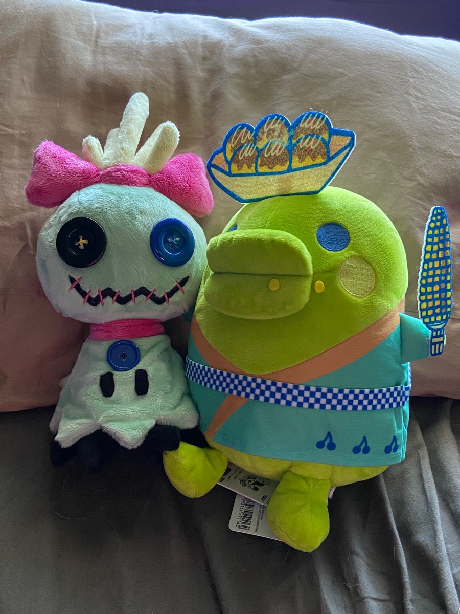 DigiBaby_Addict's tweet photo. Birthday plushies from the best husband @PokeCardAddict 

I love them so much

#Tamagotchi #kuchipatchi #scrump https://t.co/sPX3rIWlNs