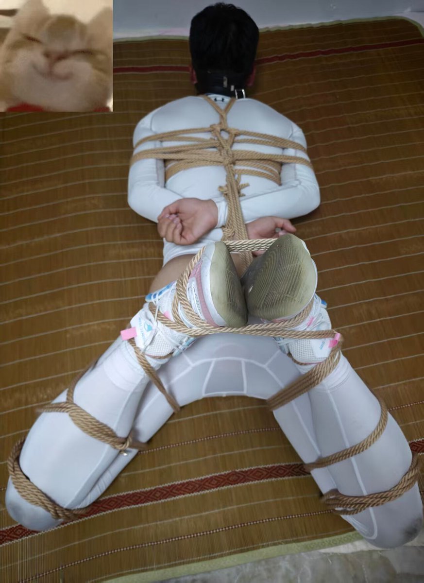 一到成都就被全身镣铐从屋子里带到了天台，jb都被强行上锁了，镣铐刚解开又被绳子捆死，爽死了🥵🥵就爱这么玩  #镣铐 #全身镣铐  #捆绑  #驷马