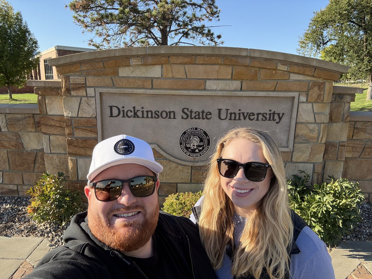 StaleyStrength's tweet image. Great weekend back in Dickinson! #rollhawks