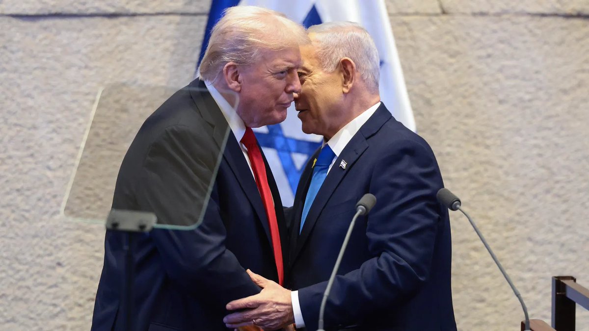 LaurenWitzkeDE's tweet image. Of course, Ben Shapiro showed up to America's humiliation ritual in front of his true countrymen.