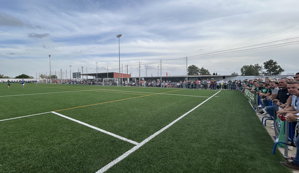 🙌🏻 𝐆𝐑𝐀𝐂𝐈𝐀𝐒 𝐀 𝐋𝐎𝐒 casi 8️⃣0️⃣0️⃣ 𝐀𝐅𝐈𝐂𝐈𝐎𝐍𝐀𝐃𝐎𝐒 que llenasteis ayer el Municipal de Gévora.

🔥 Hubo ambiente de lo que fue, un auténtico 𝐏𝐀𝐑𝐓𝐈𝐃𝐀𝐙𝐎.