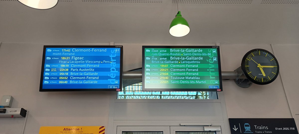 clemento63's tweet photo. Sur la ligne ferroviaire de Figeac à Arvant, la gare d'Aurillac permet à la préfecture du Cantal de disposer d'une desserte vers l'ancienne capitale régionale auvergnate Clermont-Ferrand, vers la capitale d'Occitanie Toulouse, et vers Brive-la-Gaillarde en Nouvelle-Aquitaine. 1/3 https://t.co/Vldyp3a6DB