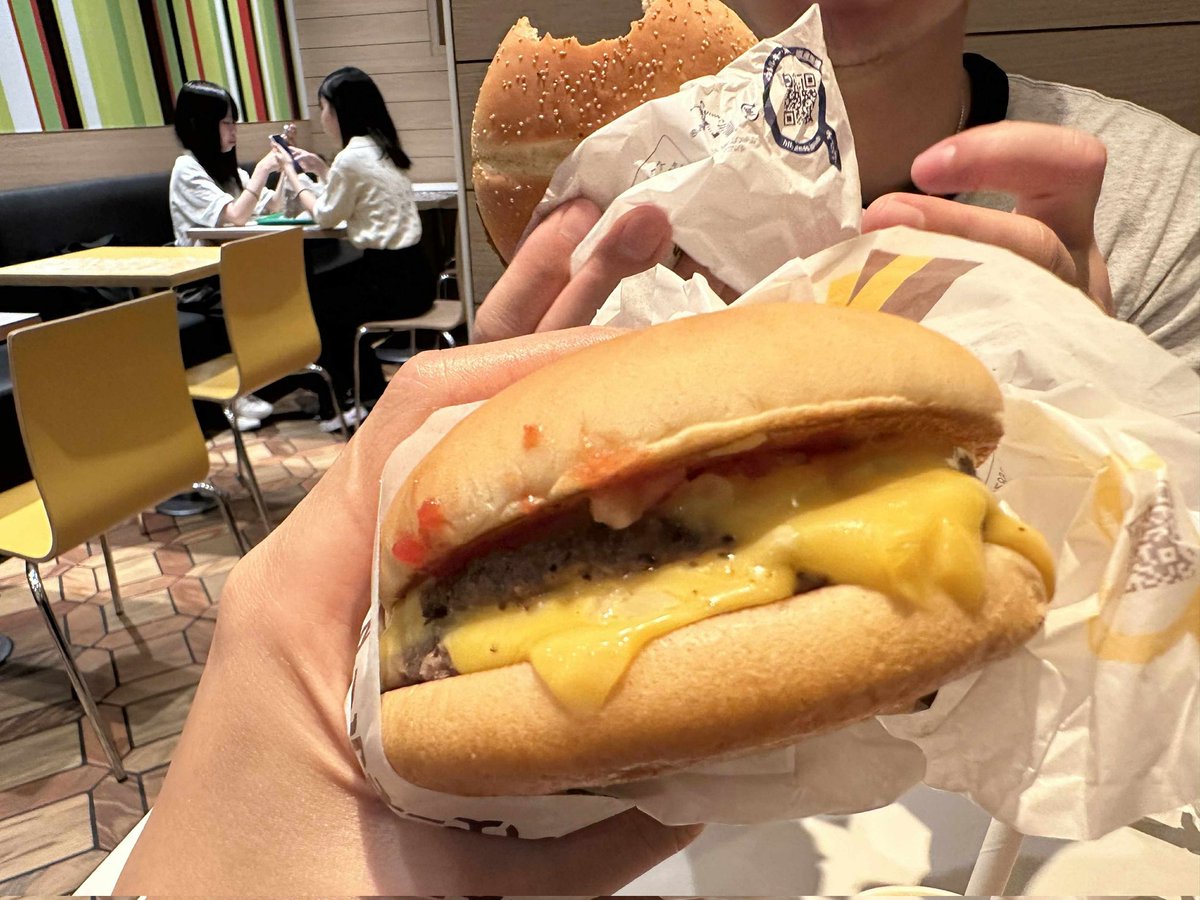 千恵子 tweet media