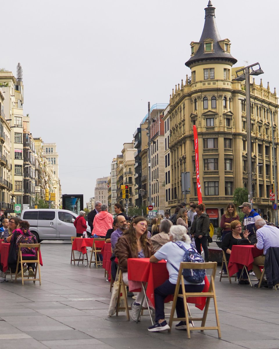 solidaritatSJD's tweet image. 🔝🙌 Avui hem donat el tret de sortida a la Setmana contra la soledat no desitjada de Sant Joan de Déu! Hem portat la #SoledatNoDesitjada al carrer per visibilitzar-la i trencar-la, amb una acció participativa.

ℹ️ Entra a TrencaLaSoledat.org i descobreix totes les activitats…