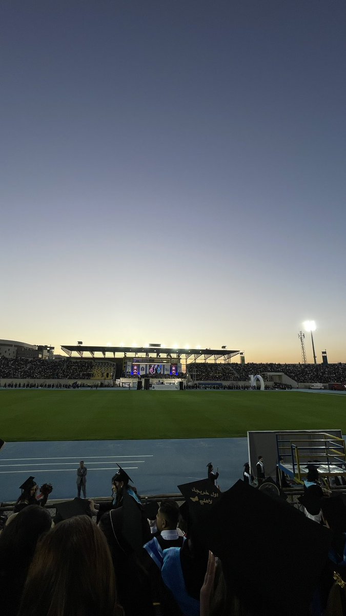 raniveluv's tweet image. JUST #GRADUATED