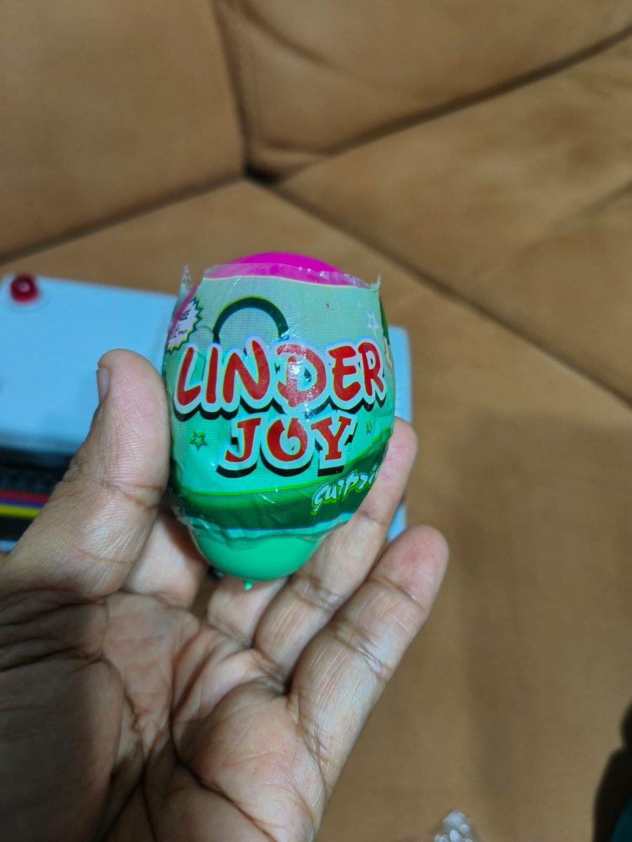 dhruman39's tweet image. Just come across #LinderJoy instead of #kinderjoy!!😀😀
The #Duplicate product is #funny as well as #devastating impact on #health of #children!
#Marketing #injurioustohealth