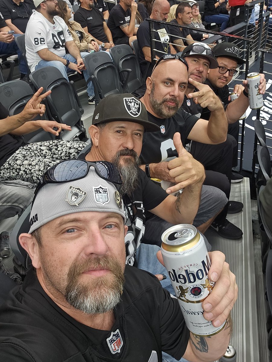 RAIDER NATION VICTORY MONDAY BEEN A HOT MIN . SINCE I BEEN TO A GAME WE WON .. TAILGATING ALWAYS DOPE  ... B-LOT IN THE HOUSE <a href="/702_dman/">Dman from B-Lot</a> <a href="/alaninvegas/">Alan in Vegas</a> <a href="/BBruddahs/">Blot Bruddahs</a> <a href="/DarthVegas06969/">Darth Vegas</a> <a href="/WoodyCliffords/">Woody Cliffords</a>