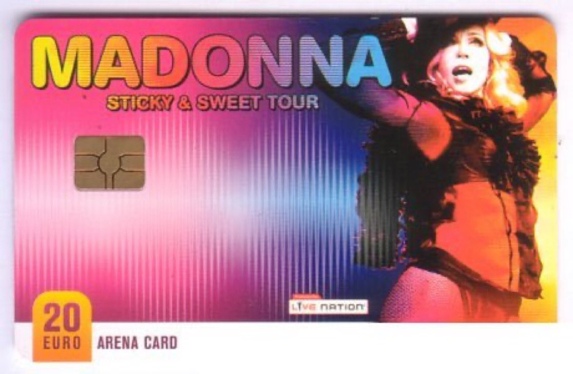 jaeovu's tweet image. “cash or credit”
baby.. madonna card.