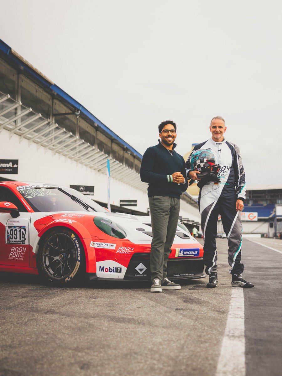 _andyfox's tweet image. What's been on my mind lately🏁

Met Kevin at a Porsche event in Munich. 2.5 months later we turned a spontaneous idea into reality: Our INFLUENCER RACE DAY with a Porsche GT3 Cup at Hockenheim.

From that moment → LE CIRCUIT PRESTIGE was born.

We're just getting started. 🚀