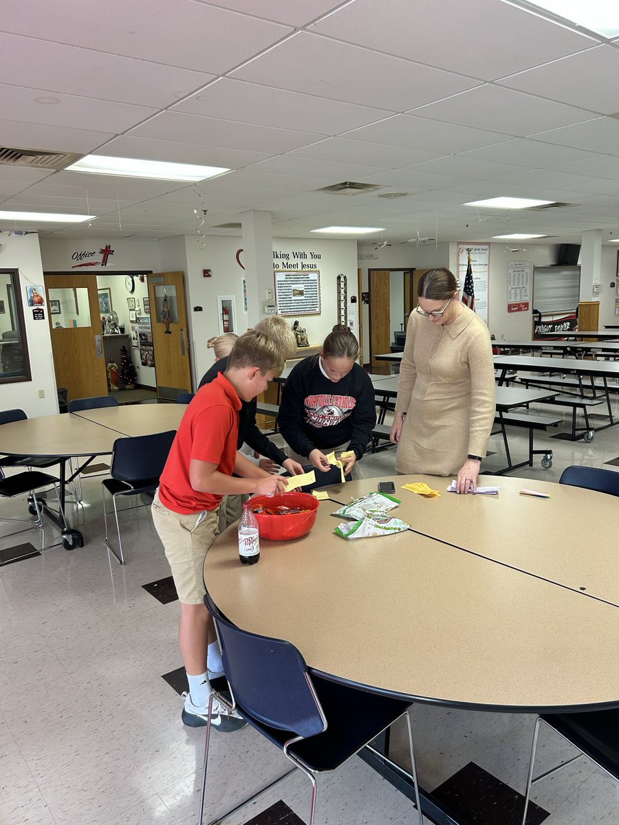 MrsWolf6th's tweet image. Going on a hunt today!! Where the Red Fern Grows, using a scavenger hunt to represent a coon hunt! #learningisfun