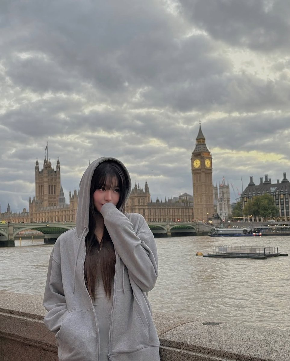 ive pics tweet media