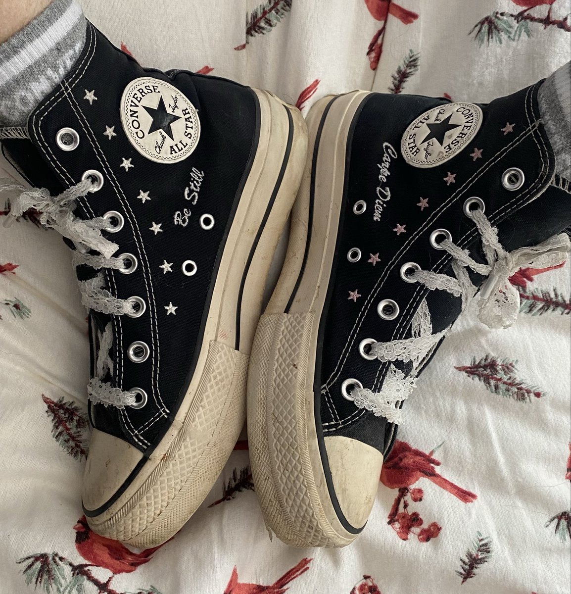 cbccolleenjones's tweet image. I'm ready for my walk!

Can I follow the instructions of my Converse?

Happy Thanksgiving!
#ThanksgivingWeekend