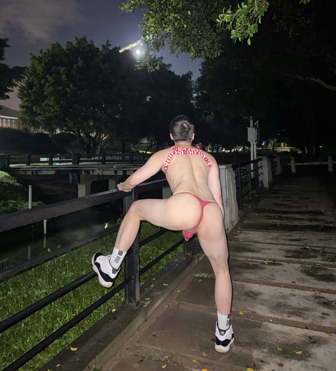 夜间不明发光物体