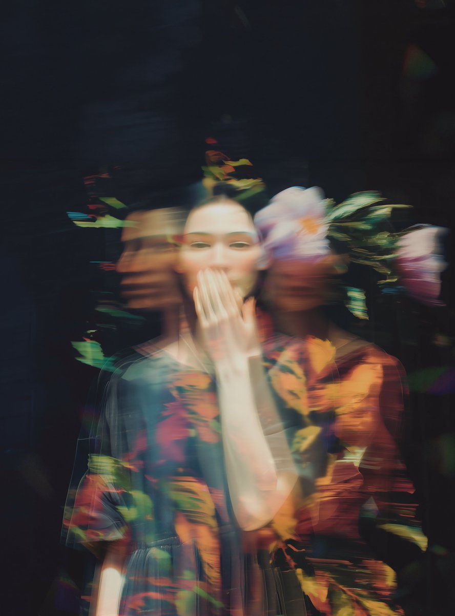 promptedbeauty's tweet image. A soul in motion, caught between heartbeats. A vibrant blur of unspoken stories and feelings, painting the profound beauty of the chaos that lives within us all.

@KaeliVanfossen™ #digitalart #fineartphotography #abstractportrait #conceptualart #etherealart #surrealart #artist
