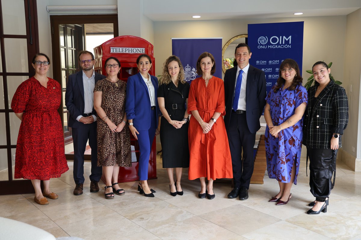 OIM_LAC's tweet photo. Proteger los derechos de las mujeres y niñas migrantes fortalece a las familias, las comunidades, las economías y los países.

Por eso, @OIM_LAC y @UKinPanama han firmado una alianza clave para trabajar en equipo por este propósito. https://t.co/DvkYBlk8j3