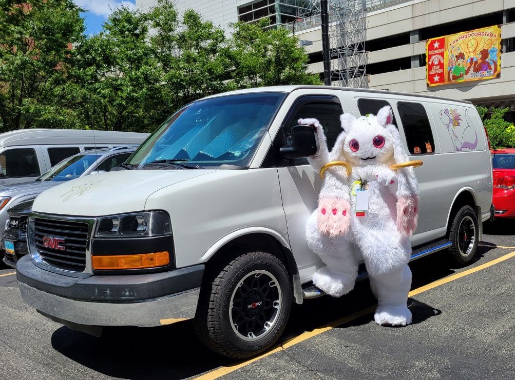 Happy Monday
Send a pic of you and your car