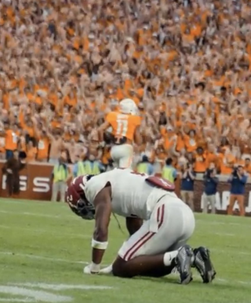 lambo_raby10's tweet photo. #BamaHateWeek https://t.co/EC55hDYF7q